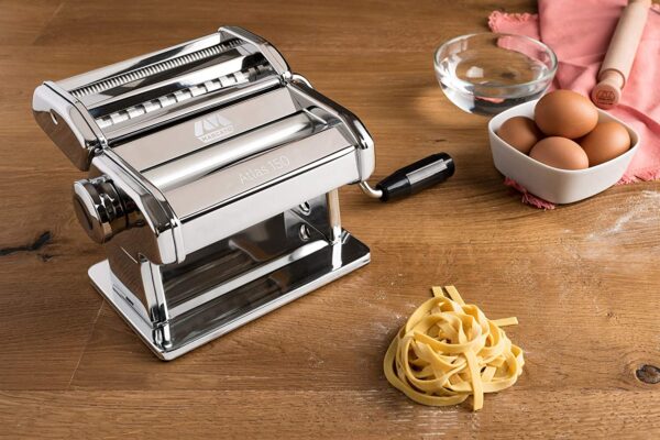 MARCATO Atlas 150 Pasta Machine, Made in Italy, Includes Cutter, Hand Crank, and Instructions, 150 mm, Stainless Steel - Image 2